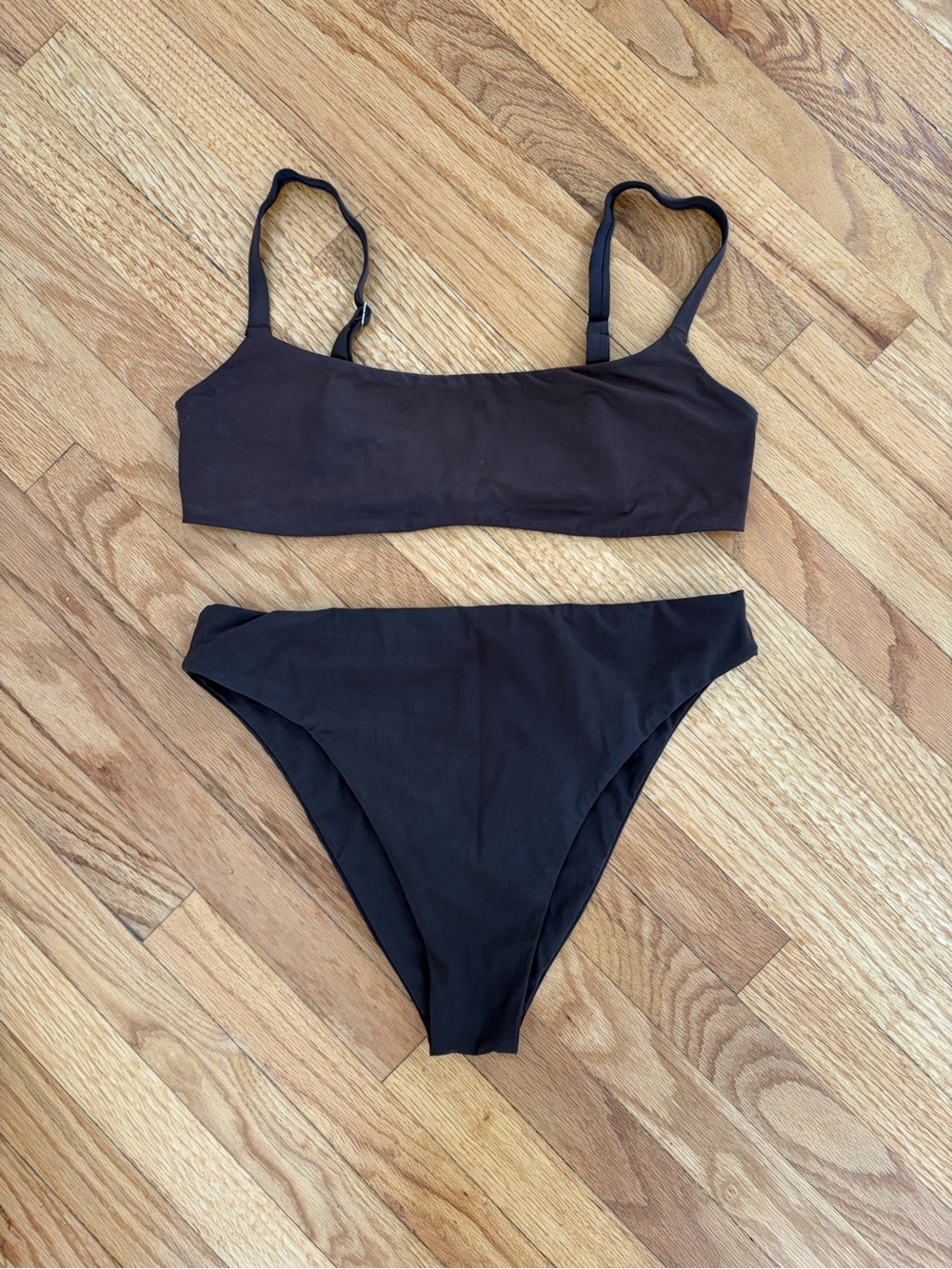 Square Neck Bikini with High Cut bottoms